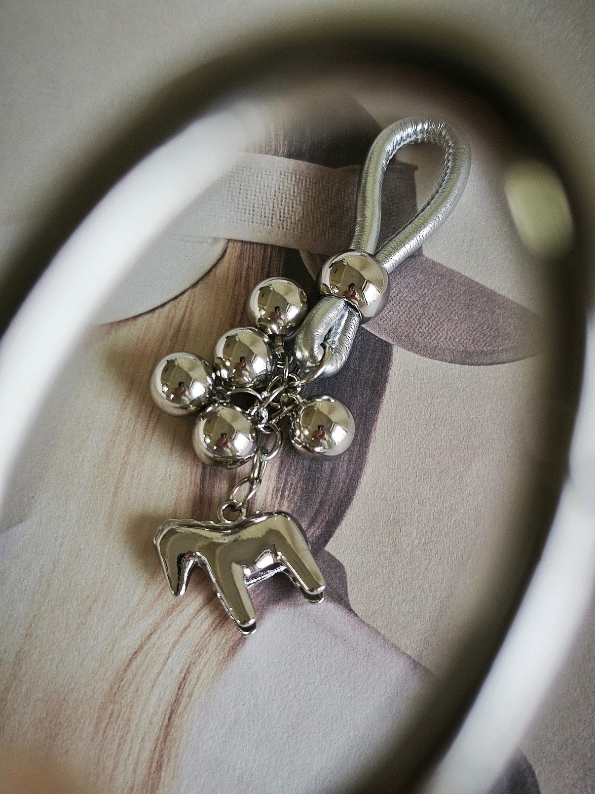 WUME Perfume Oil Bag Charm – Decorative Accessory for Roll-On Perfume, Horse & Chinese Knot Designs